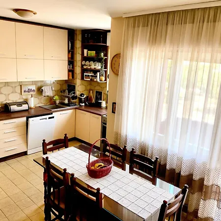 Kiwi House Дом отдыха *